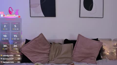    online show from March 10, 2025, 2:37 pm