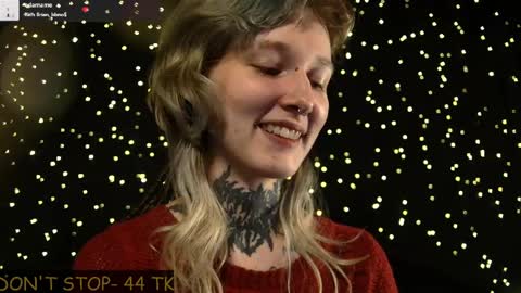 Niki  free tg channel with some photos gifs and info about streams  online show from March 30, 2026, 6:20 pm