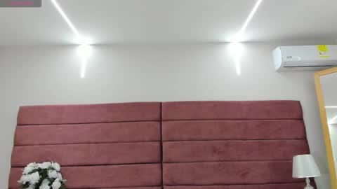 littlevaale online show from November 29, 2025, 10:29 am