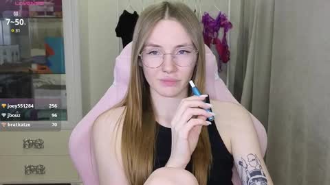 Eliana online show from March 8, 2025, 3:13 pm