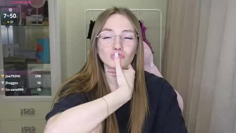 Eliana online show from March 10, 2025, 2:05 pm