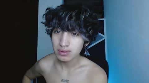 Snapshot of littlextrem chatting on January 17, 2026, 5:23 am Eros online show from January 17, 2026, 5:23 am