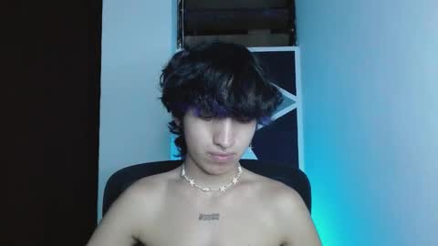 Snapshot of littlextrem chatting on February 22, 2026, 2:02 am Eros online show from February 22, 2026, 2:02 am