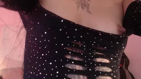 Snapshot of liv20_ chatting on February 8, 2026, 7:28 pm Nicky online show from February 8, 2026, 7:28 pm