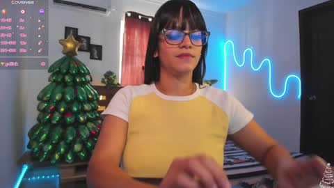 Snapshot of livfabi_ chatting on December 12, 2024, 7:04 pm Livfabi  online show from December 12, 2024, 7:04 pm