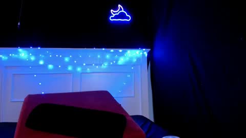 Snapshot of livinsubspace chatting on December 22, 2024, 12:28 am Liv online show from December 22, 2024, 12:28 am