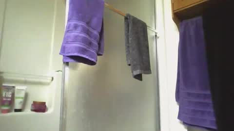 Snapshot of livmirage chatting on November 6, 2025, 8:10 pm Liv Mirage online show from November 6, 2025, 8:10 pm