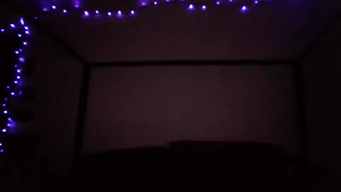 Snapshot of livmirage chatting on February 5, 2026, 10:09 am Liv Mirage online show from February 5, 2026, 10:09 am