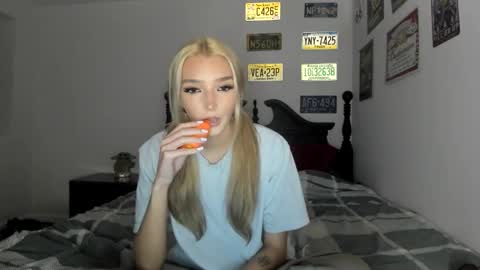 Livvy online show from April 16, 2026, 4:57 am