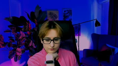 LixeLuna online show from April 6, 2026, 6:25 am