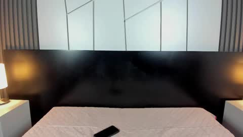 Liz  online show from February 24, 2025, 12:37 pm