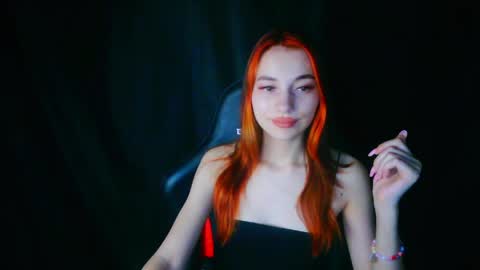 Snapshot of liza__kitty chatting on May 7, 2026, 6:02 pm Liza Kitty online show from May 7, 2026, 6:02 pm