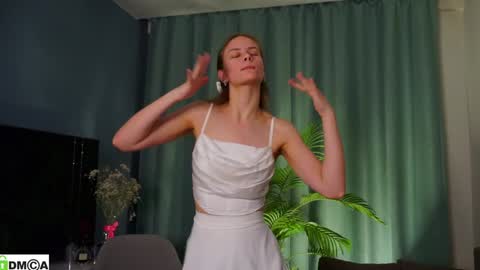 Sunnheart online show from December 16, 2024, 4:27 pm