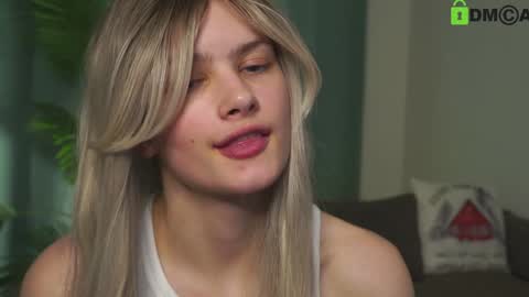 Sunnheart online show from January 31, 2025, 1:43 am