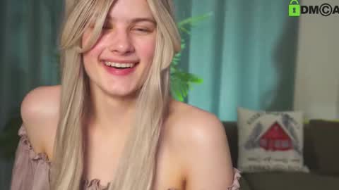 Sunnheart online show from February 10, 2025, 10:30 pm