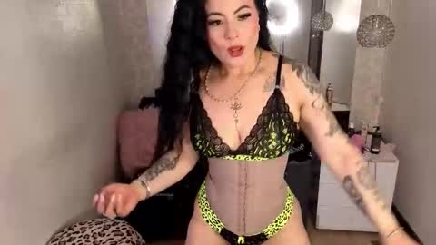 Lizha  online show from November 6, 2025, 5:25 pm