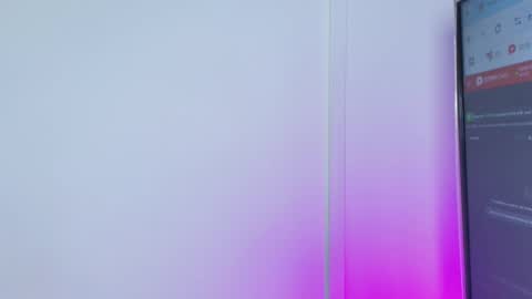 Lizz  online show from March 3, 2025, 12:05 pm