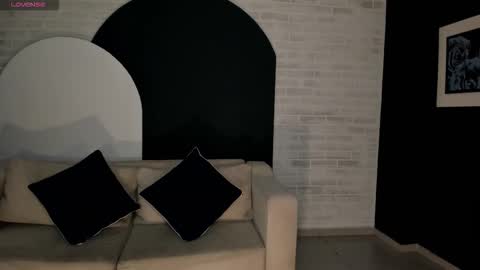 Snapshot of lizzhamilton_ chatting on November 16, 2025, 1:28 pm Lizzi online show from November 16, 2025, 1:28 pm