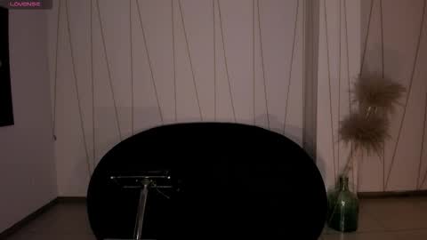 Snapshot of lizzhamilton_ chatting on November 23, 2025, 4:51 pm Lizzi online show from November 23, 2025, 4:51 pm