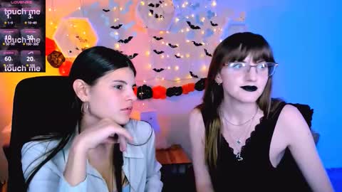 lizzie_boom online show from October 26, 2025, 8:15 pm