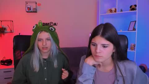 lizzie_boom online show from November 7, 2025, 8:09 pm