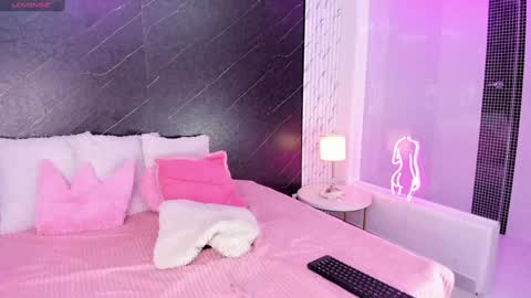 I am Lizz online show from January 10, 2025, 12:04 pm