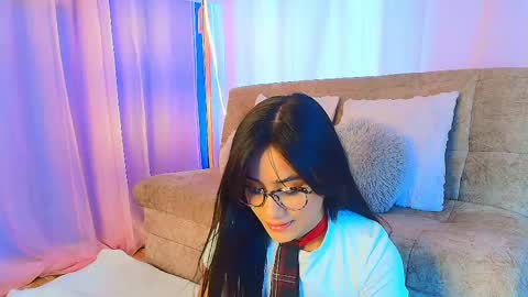 lizzy_kane online show from May 8, 2026, 8:14 pm