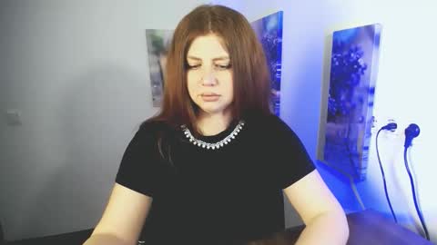 Lizzy3 online show from May 15, 2026, 9:05 am