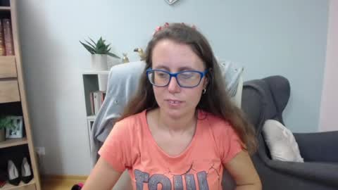 Snapshot of lizzy_sparkle chatting on July 9, 2026, 4:38 am Lizzy online show from July 9, 2026, 4:38 am