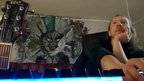 lkonig504475 online show from October 14, 2025, 12:33 am