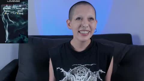 Snapshot of lnxmst chatting on November 10, 2025, 9:58 pm Lynx Mist online show from November 10, 2025, 9:58 pm