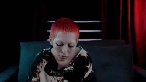 Snapshot of lnxmst chatting on February 2, 2026, 11:58 pm Lynx Mist online show from February 2, 2026, 11:58 pm