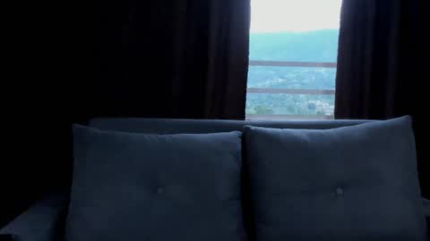 Snapshot of lnxmst chatting on February 7, 2026, 10:35 pm Lynx Mist online show from February 7, 2026, 10:35 pm