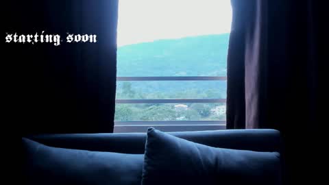 Snapshot of lnxmst chatting on February 8, 2026, 9:29 pm Lynx Mist online show from February 8, 2026, 9:29 pm