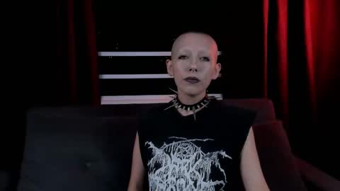 Snapshot of lnxmst chatting on February 28, 2026, 12:11 am Lynx Mist online show from February 28, 2026, 12:11 am