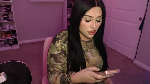 lo_cakez online show from October 22, 2025, 5:41 am