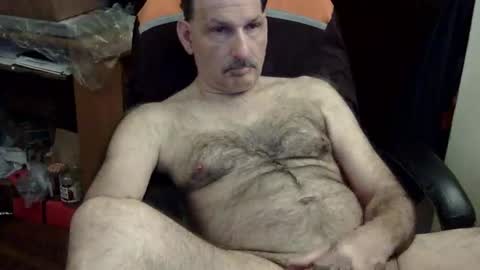 loades182025 online show from October 28, 2025, 2:37 am