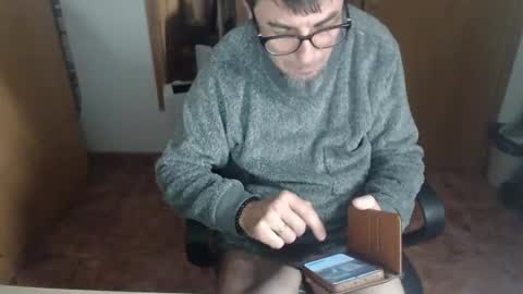 lobosolitario73 online show from November 27, 2025, 2:02 am