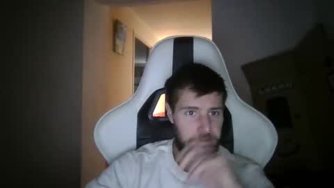 lobo online show from October 15, 2025, 12:05 pm