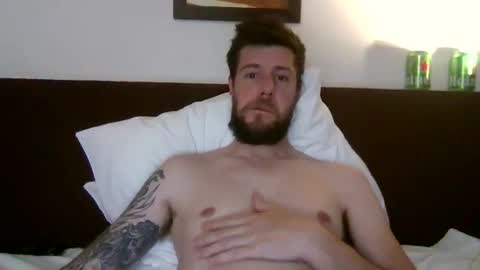 lobo online show from April 15, 2026, 8:42 pm