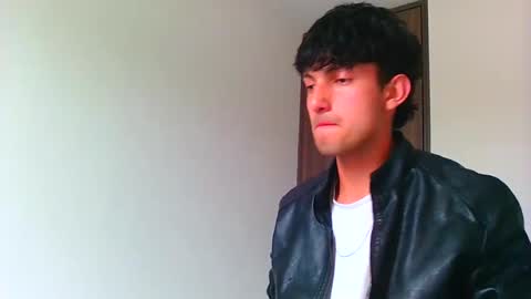 logaan_grey online show from January 3, 2025, 9:36 pm