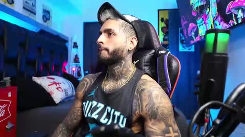 logan_hugh8 online show from February 23, 2026, 6:00 am