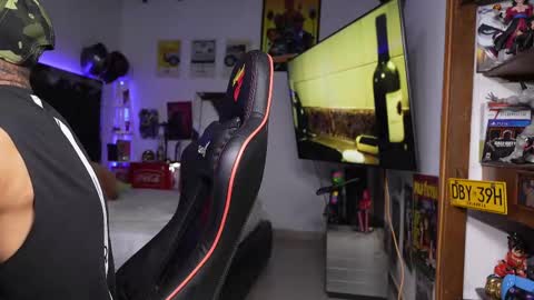 logan_hugh8 online show from March 16, 2026, 3:34 am