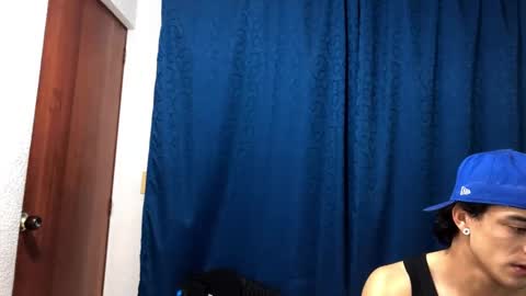 Snapshot of logan_x3 chatting on January 24, 2025, 4:27 am Logan online show from January 24, 2025, 4:27 am