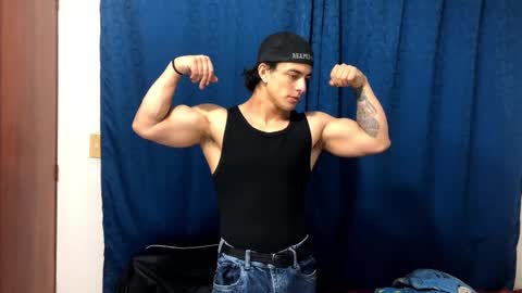 Snapshot of logan_x3 chatting on January 27, 2025, 3:47 am Logan online show from January 27, 2025, 3:47 am