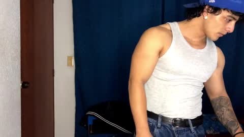 Snapshot of logan_x3 chatting on February 13, 2025, 4:54 am Logan online show from February 13, 2025, 4:54 am