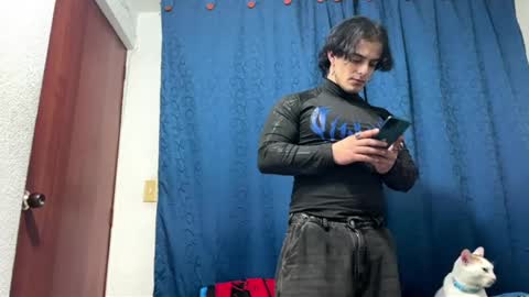 Snapshot of logan_x3 chatting on September 28, 2025, 4:40 am Logan online show from September 28, 2025, 4:40 am