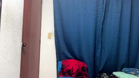 Snapshot of logan_x3 chatting on October 21, 2025, 4:13 am Logan online show from October 21, 2025, 4:13 am