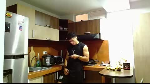 Snapshot of loganandrwz chatting on February 24, 2026, 6:06 pm Loganandrwz online show from February 24, 2026, 6:06 pm