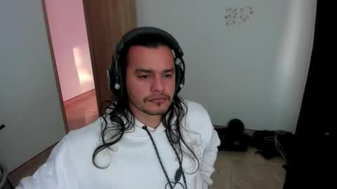 Logan online show from March 1, 2026, 10:01 pm